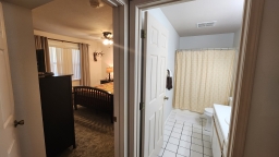 Guest Bedroom has a Queen Bed, Cable TV, Ceiling Fan and Free Wi-Fi. Guest bathroom has a Shower/Tub.